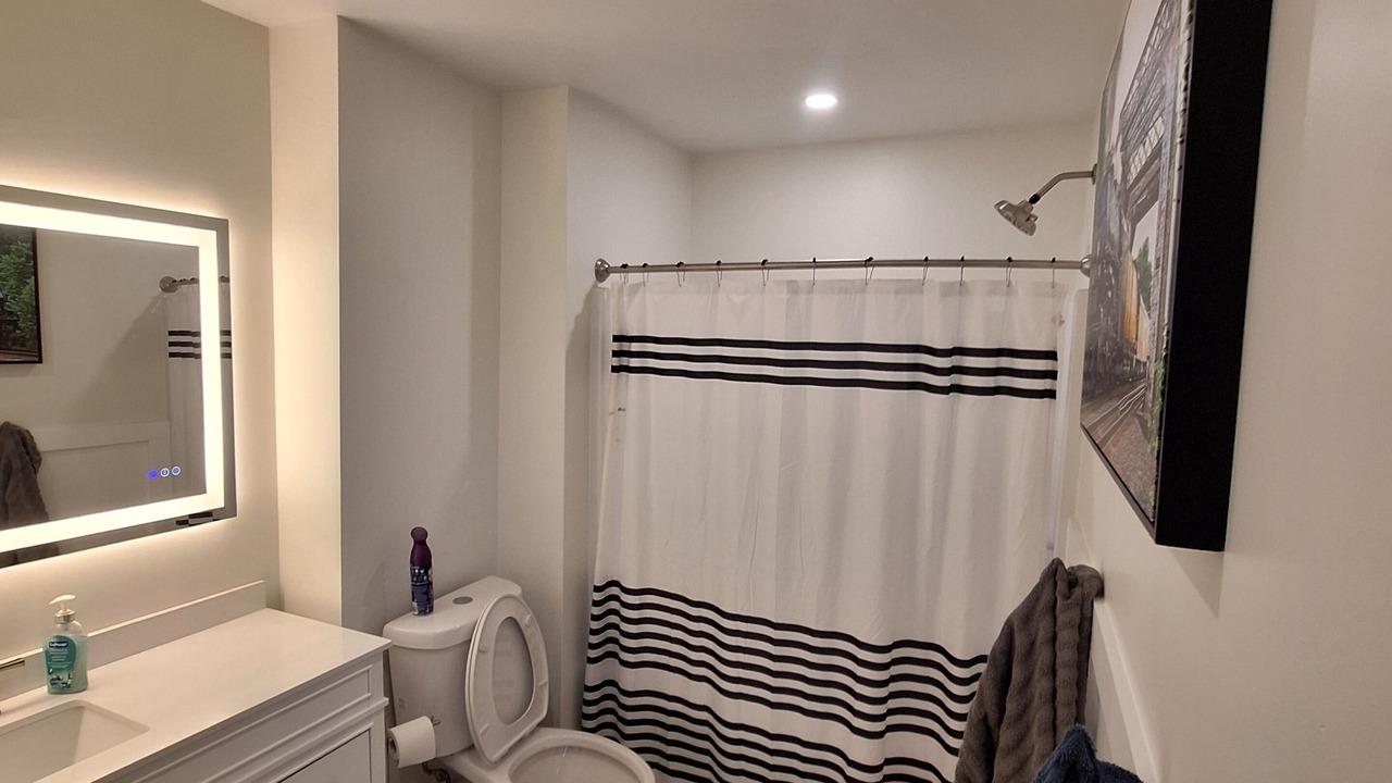 Photo of Bathroom in River Market