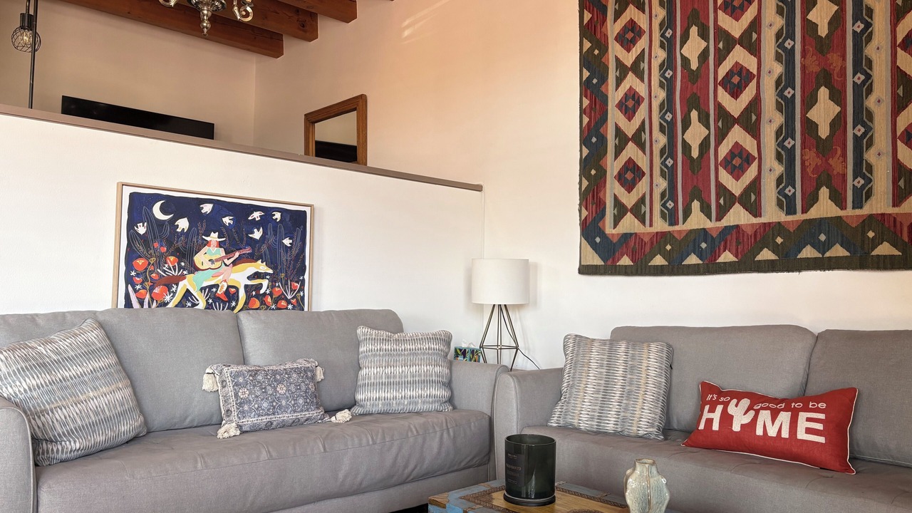 Photo of Livingroom in Nambe Pueblo