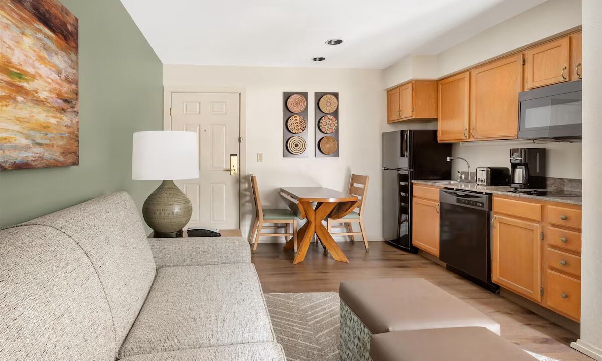 Photo of Livingroom in Northeast Santa Fe