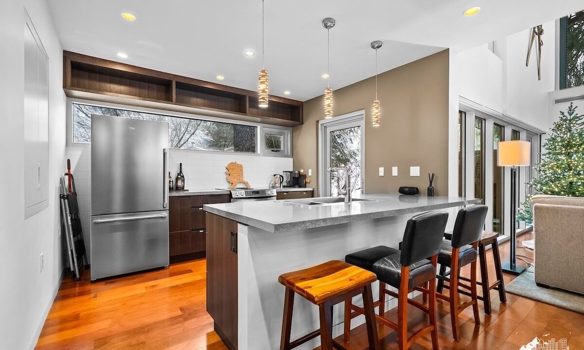 Photo of Kitchen in Alyeska
