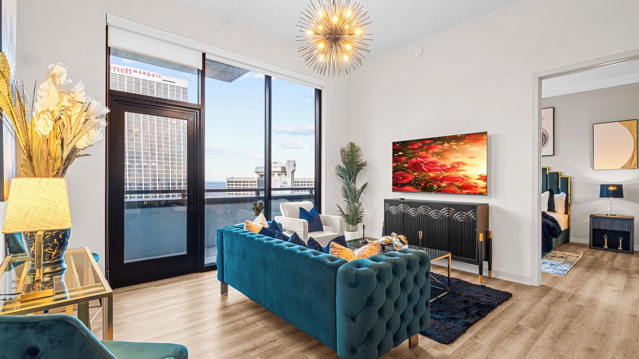 Photo of Livingroom in Peachtree Center