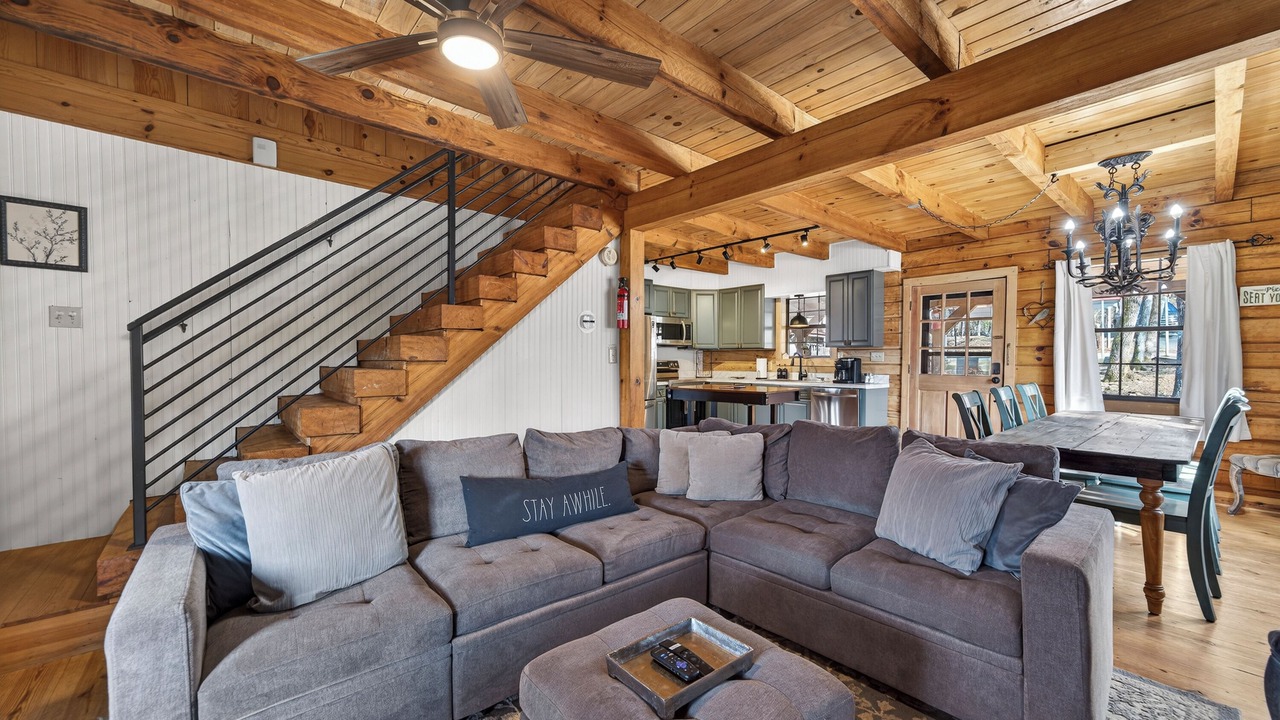 Photo of Livingroom in Milledgeville