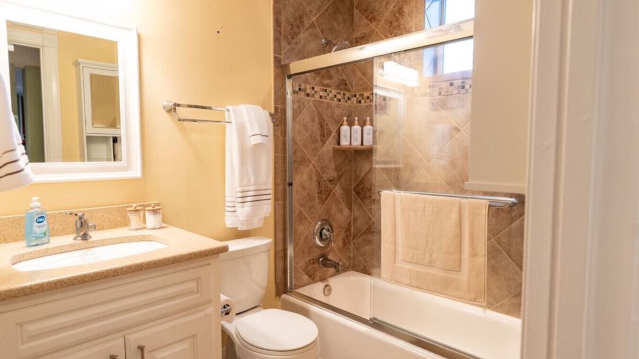 Photo of Bathroom in Lake Junaluska