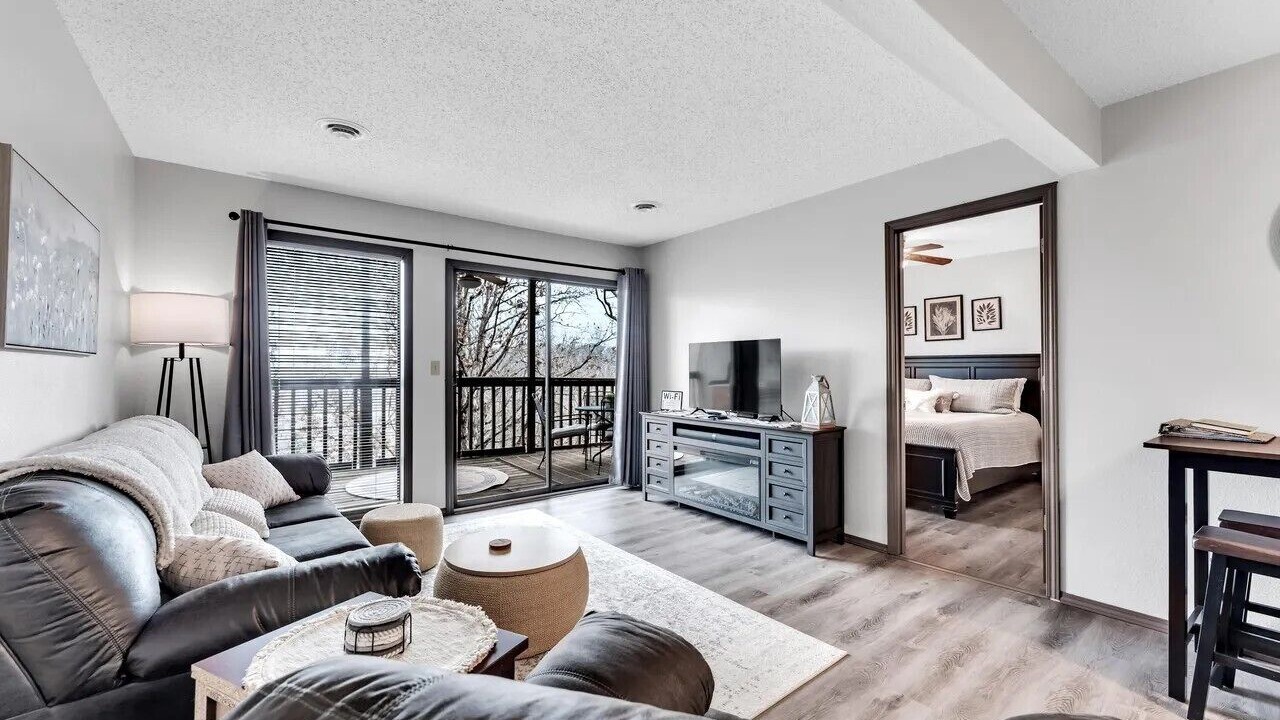 Photo of Livingroom in Notch Estates
