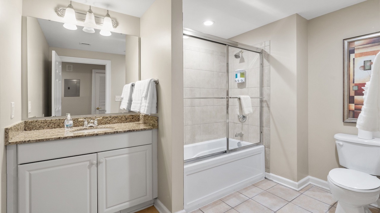 Photo of Bathroom in Arcadian Shores