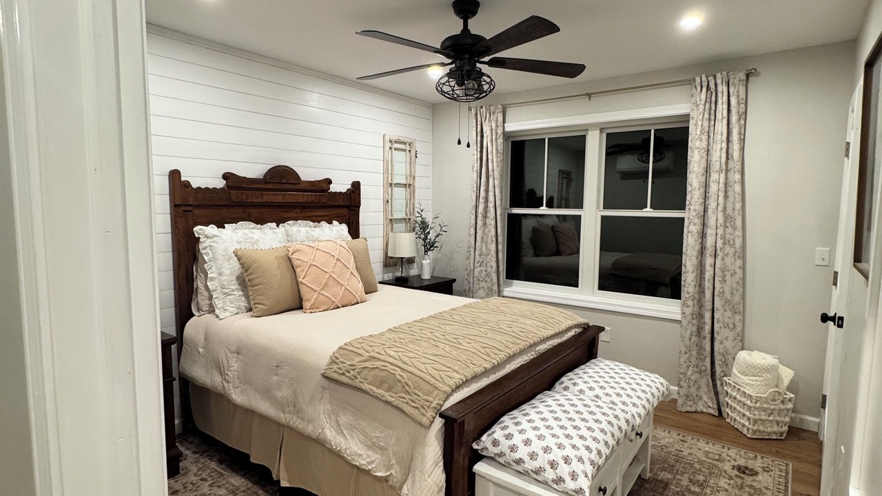 Photo of Bedroom in Lochmere