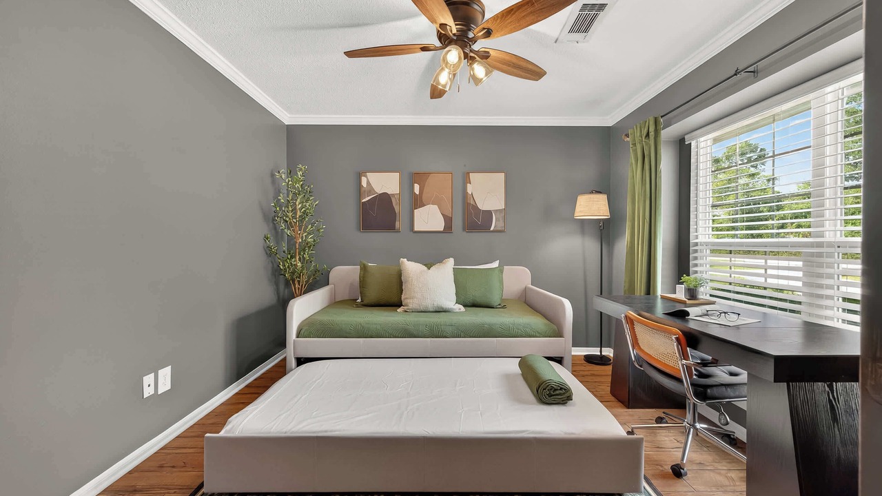 Photo of Bedroom in El Lago