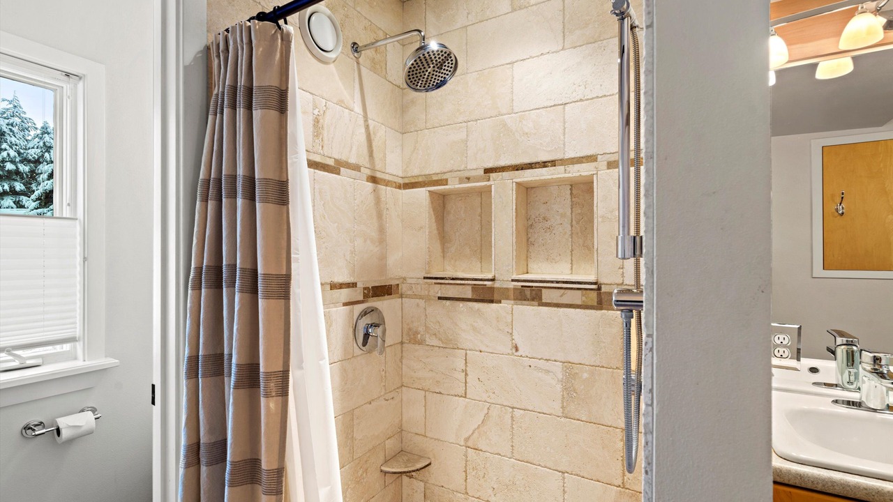 Photo of Bathroom in Alyeska