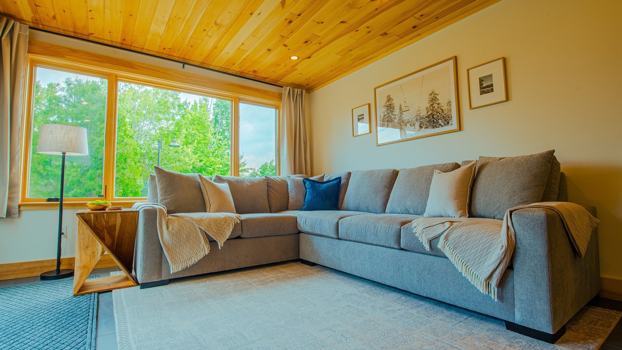 Photo of Livingroom in Carrabassett Valley