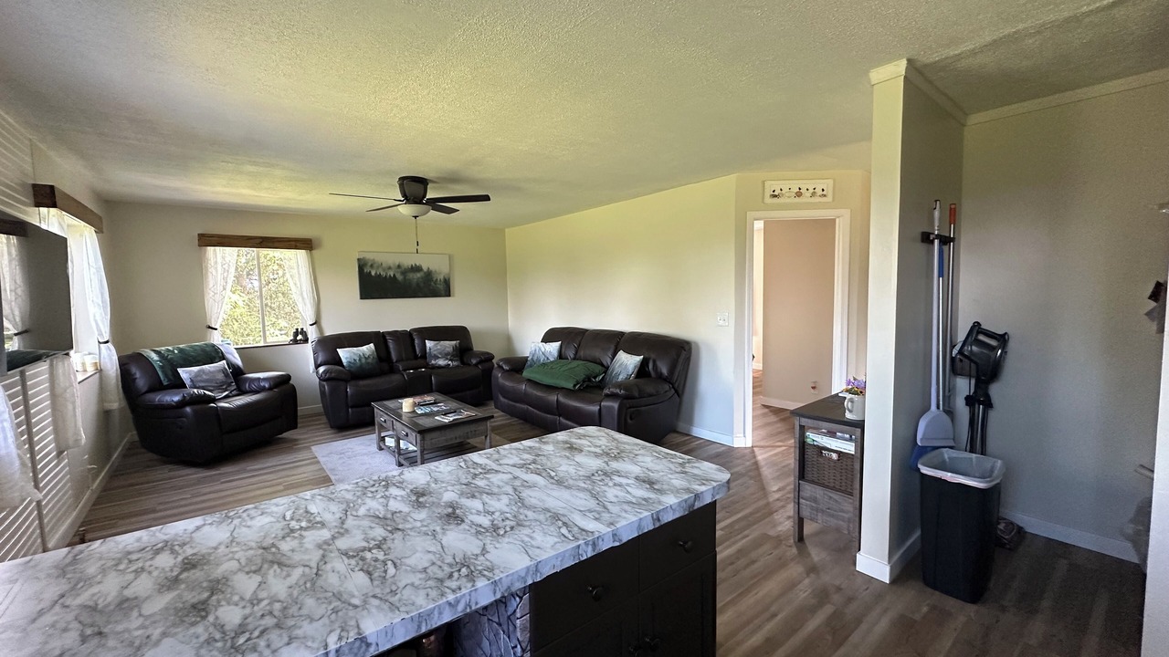Photo of Livingroom in Ninilchik