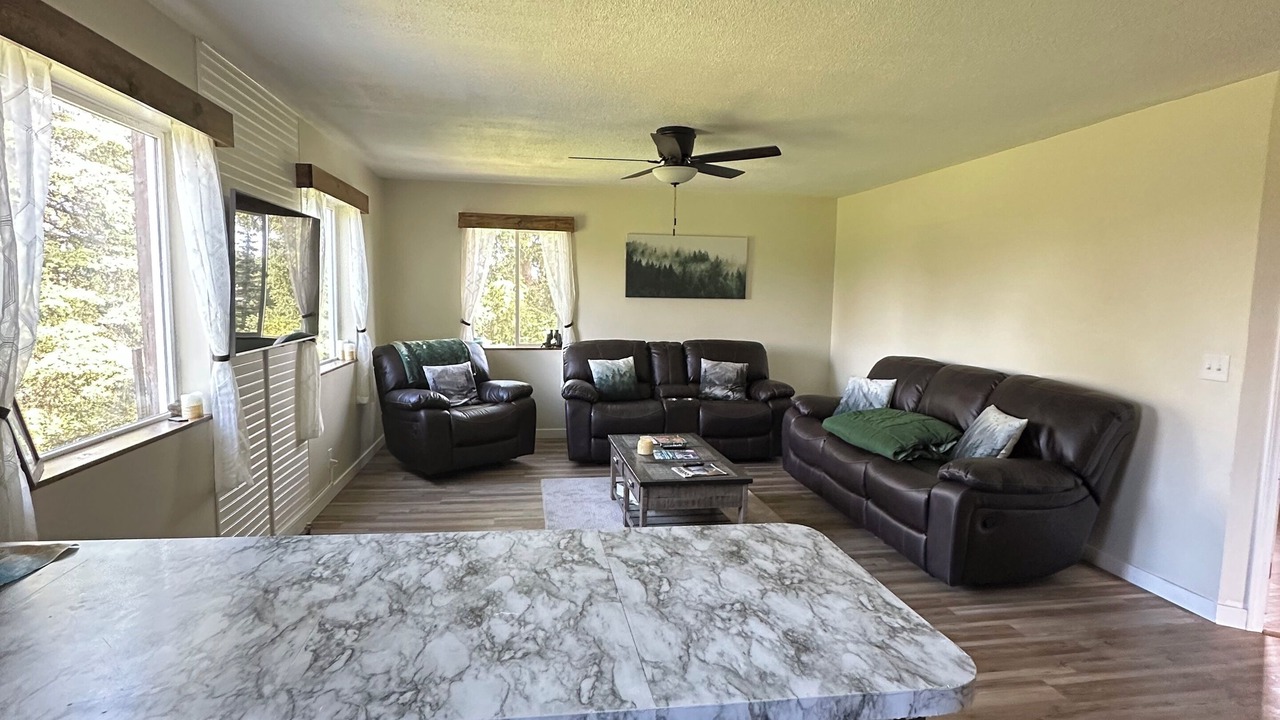 Photo of Livingroom in Ninilchik