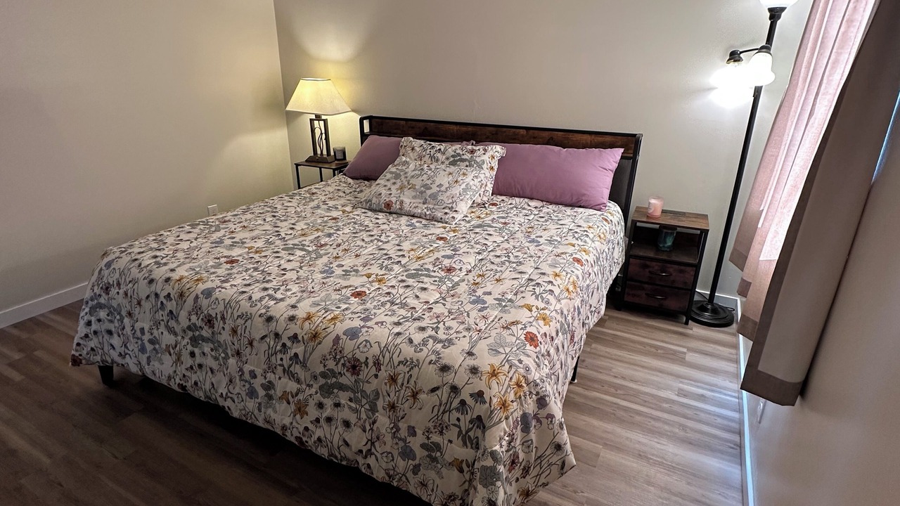 Photo of Bedroom in Ninilchik