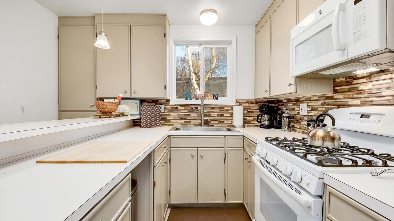 Photo of Kitchen in University Area