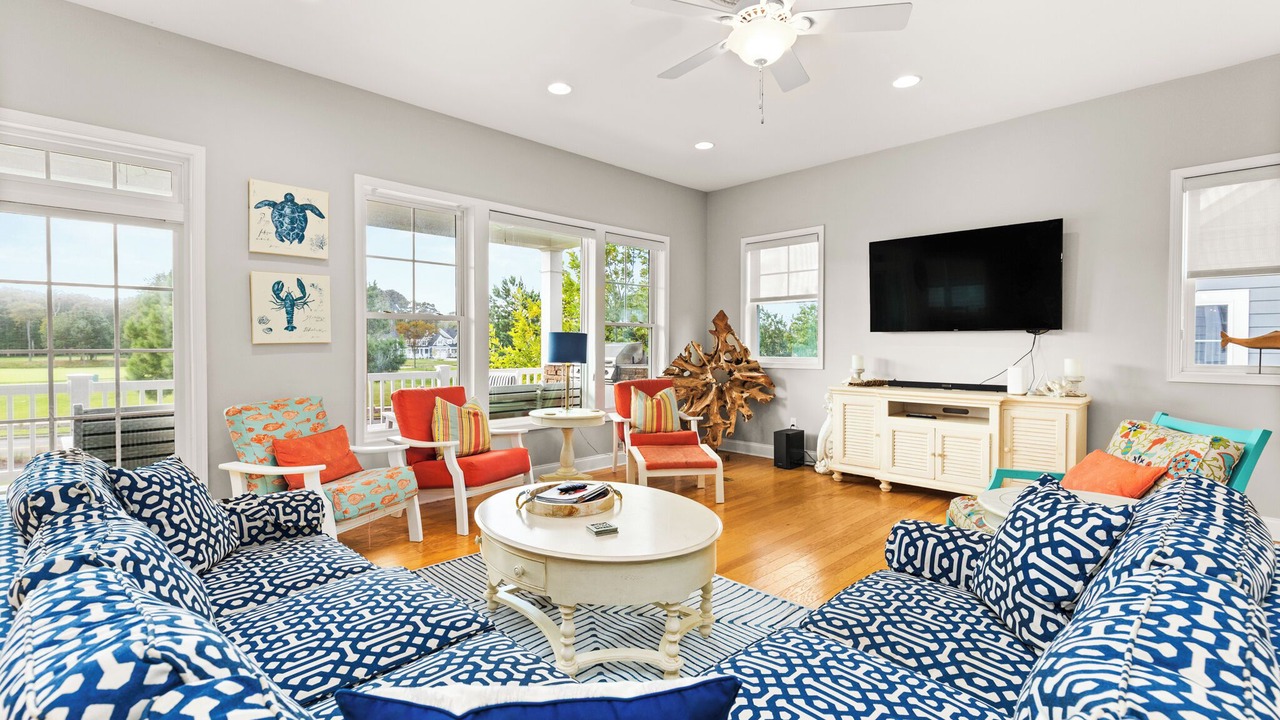 Photo of Livingroom in Bayside