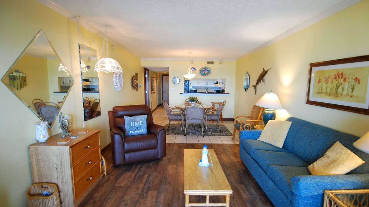 Photo of Livingroom in Arcadian Shores