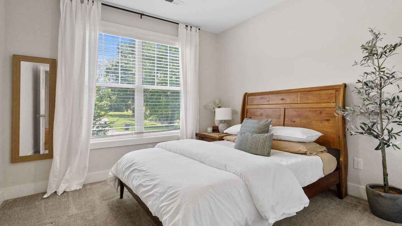 Photo of Bedroom in Berea