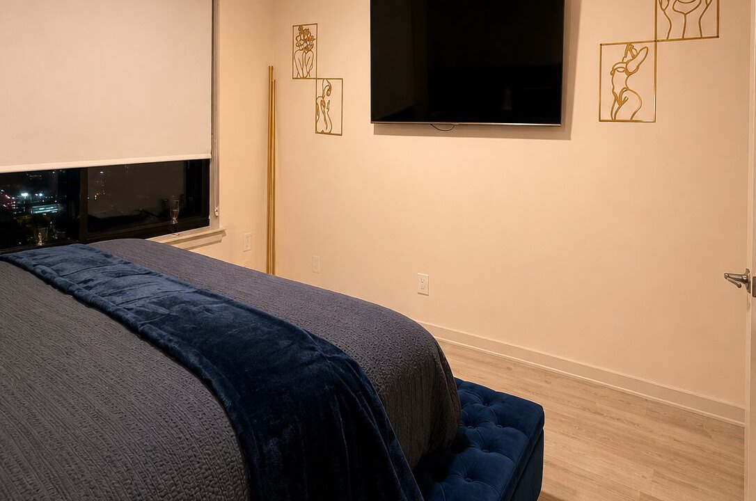 Photo of Bedroom in Peachtree Center
