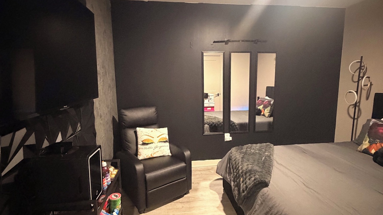 Photo of Bedroom in Peachtree Center