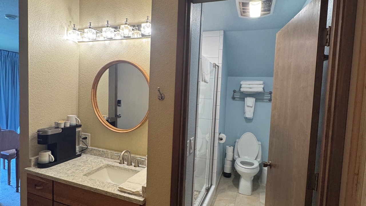 Photo of Bathroom in Bayshore - Klatt