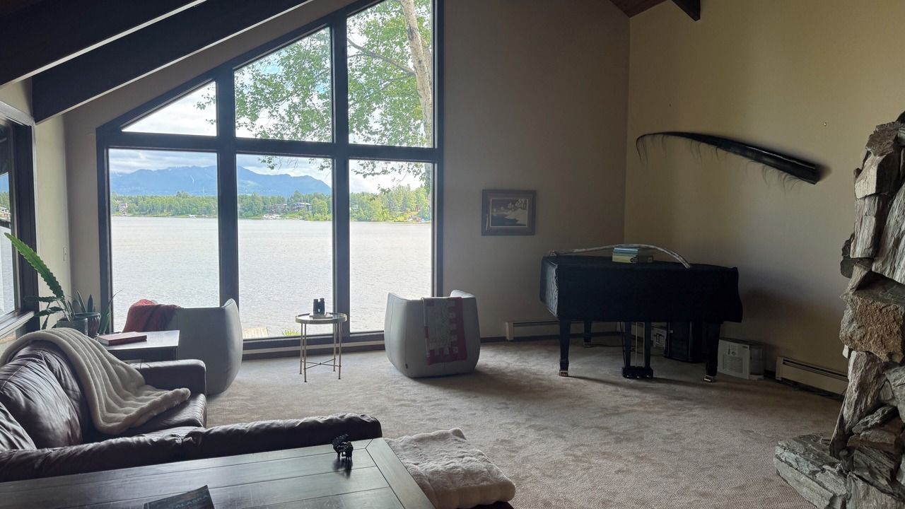 Photo of Livingroom in Bayshore - Klatt