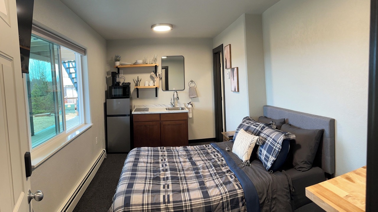 Photo of Bedroom in Anchor Point