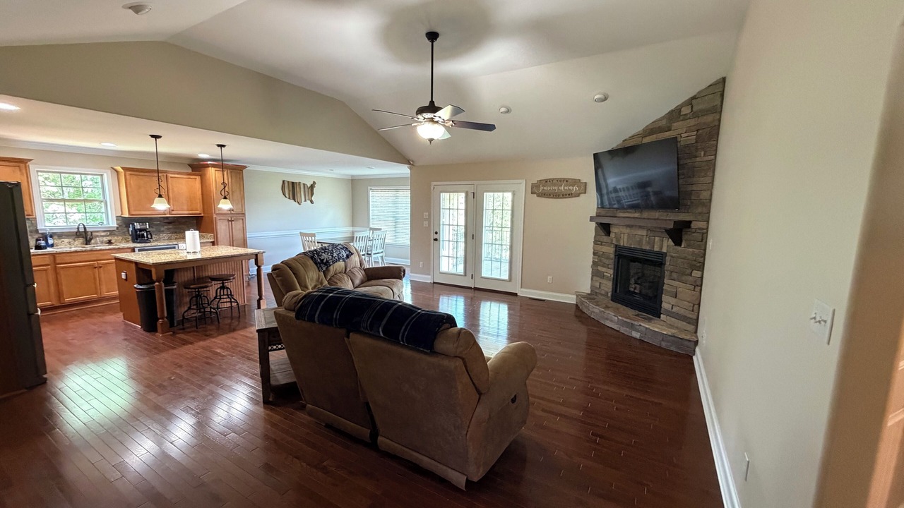 Photo of Livingroom in Henrietta