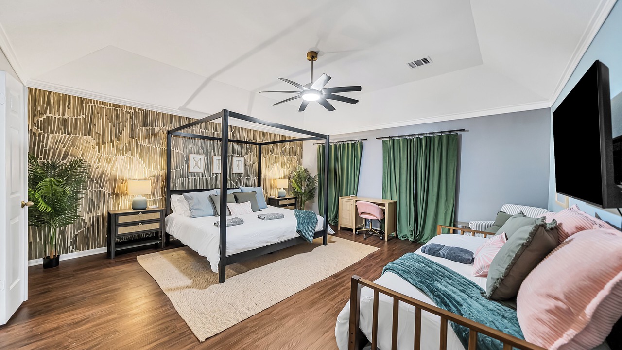 Photo of Bedroom in South Shore Harbour