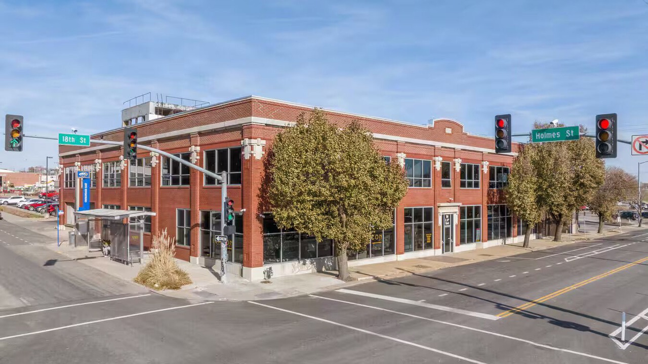 Photo of Outdoor in Crossroads Arts District