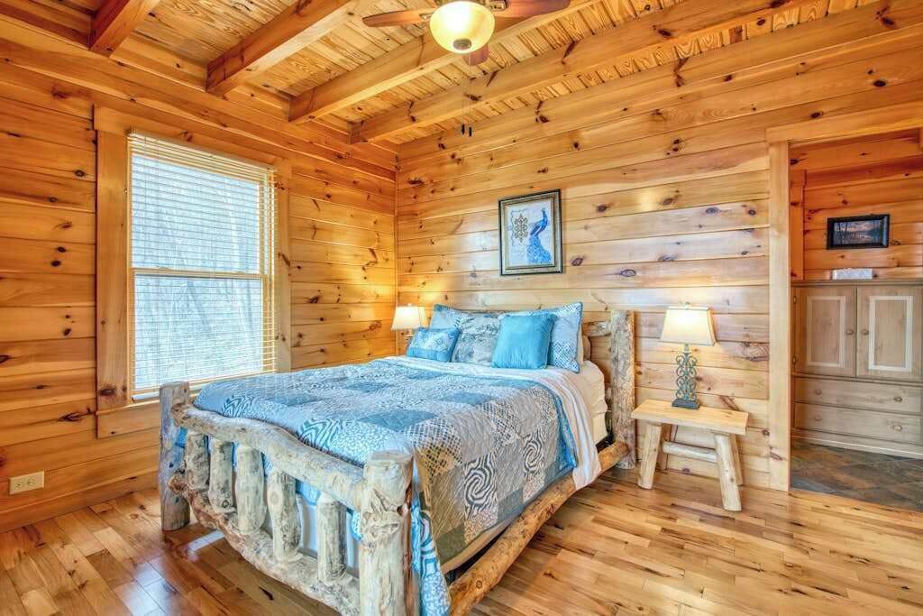 Photo of Bedroom in Lake Lure