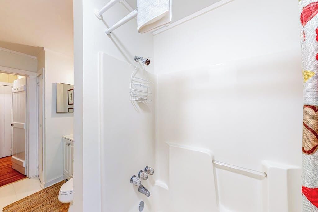 Photo of Bathroom in Mirror Lake