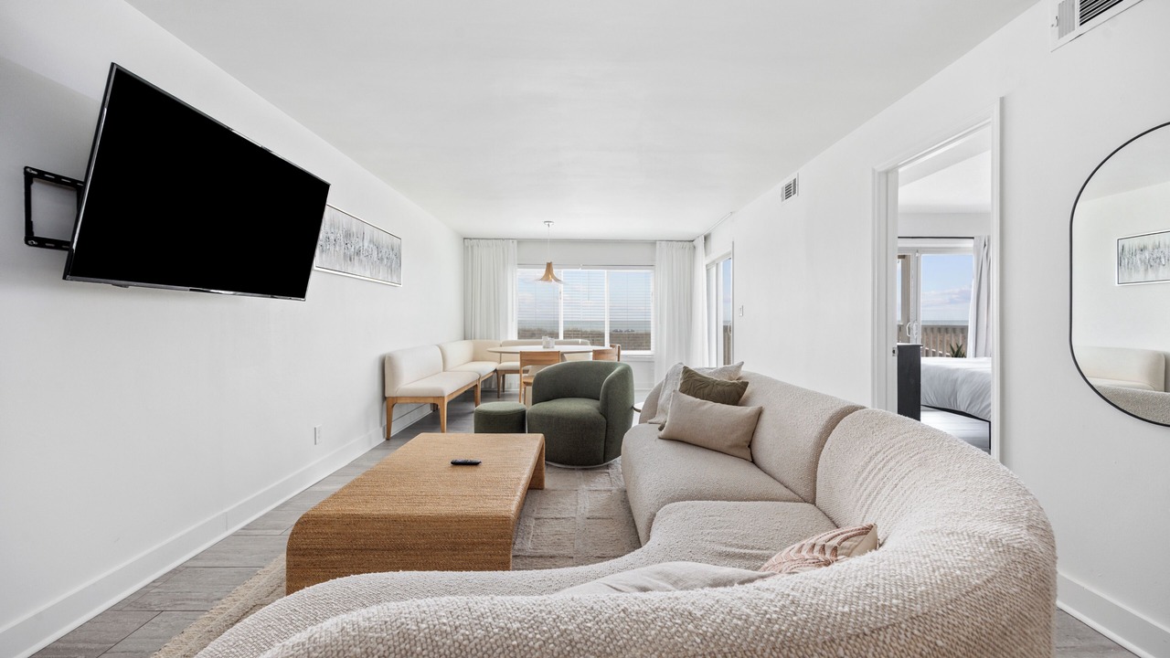 Photo of Livingroom in Ocean Drive