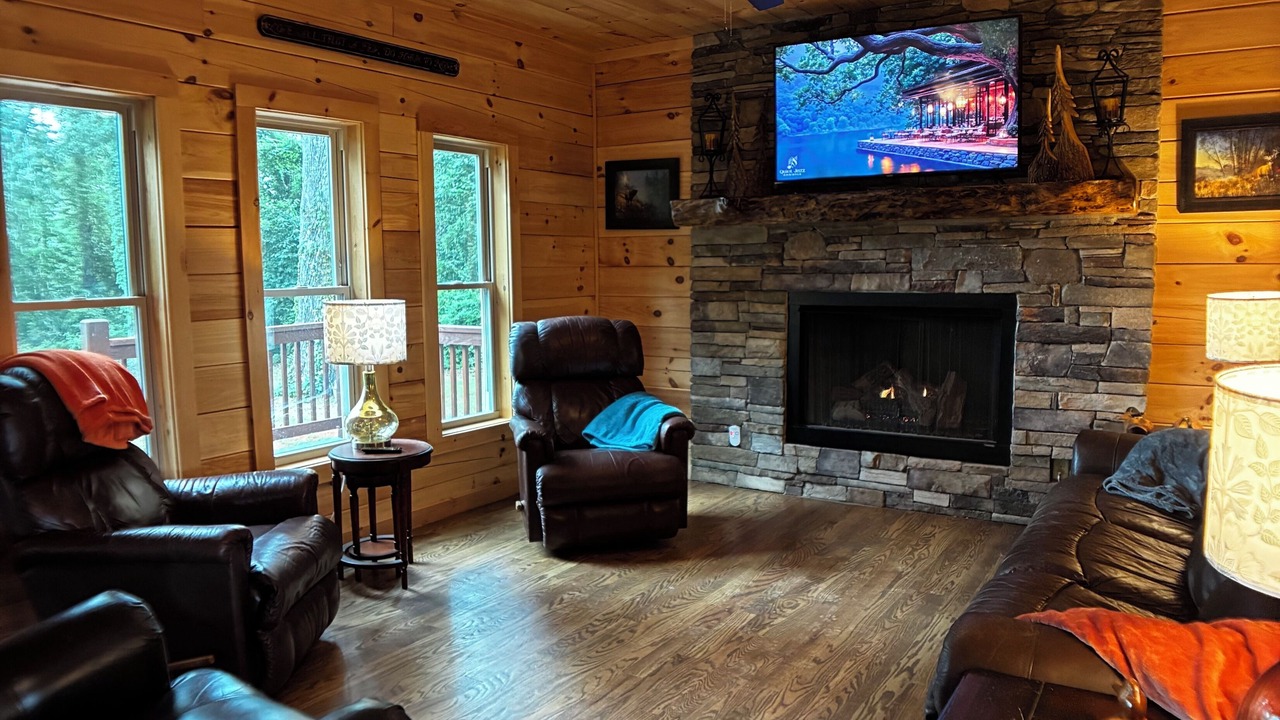 Photo of Livingroom in Landrum