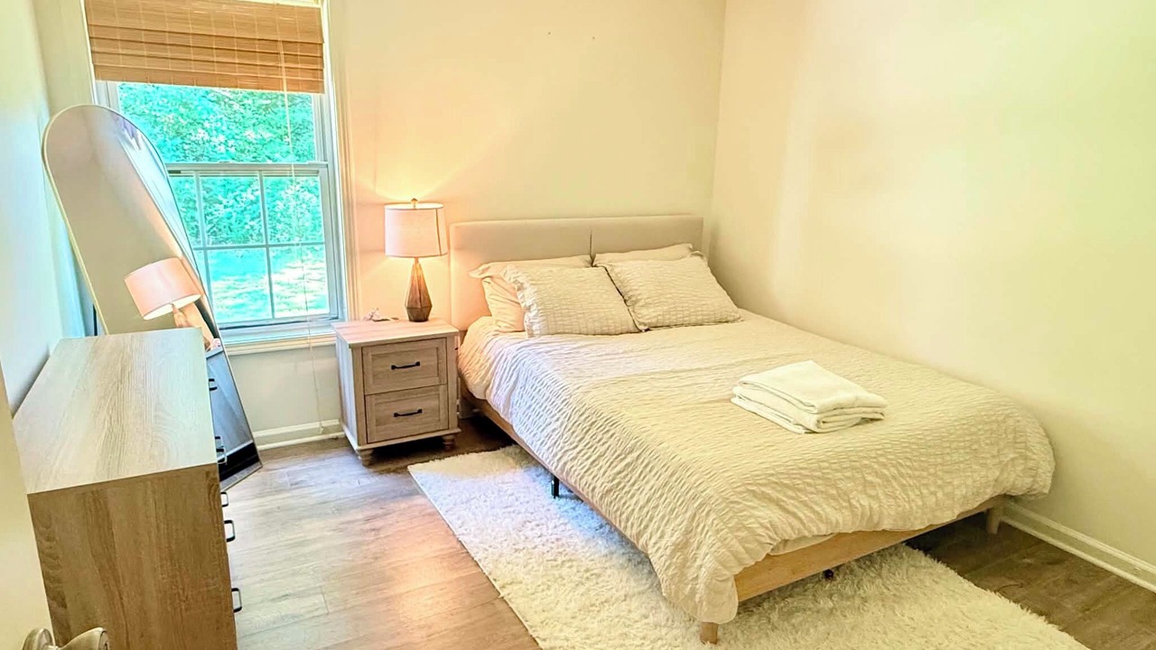Photo of Bedroom in Lawrenceville