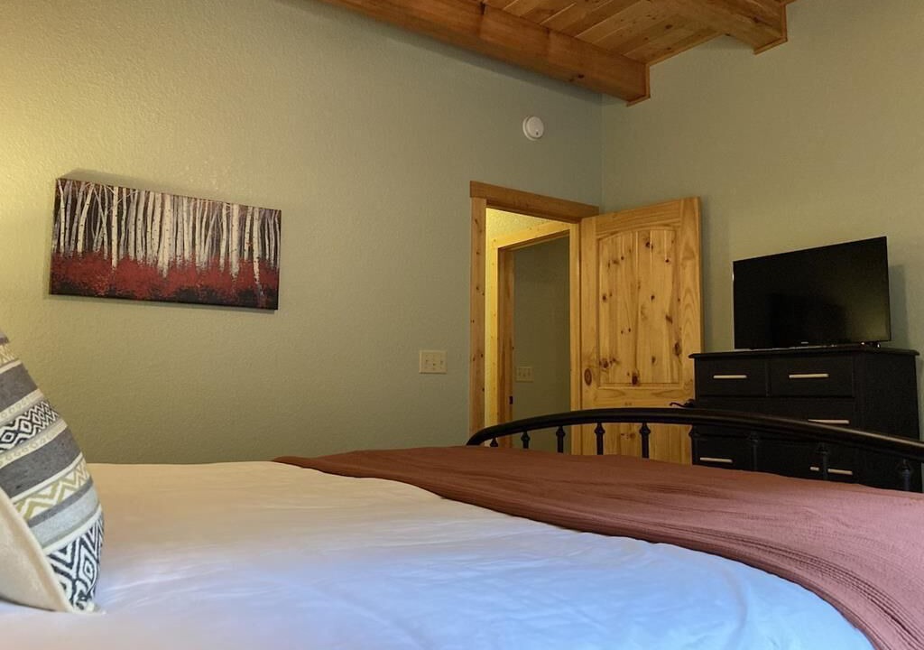 Photo of Bedroom in Cataloochee Ranch