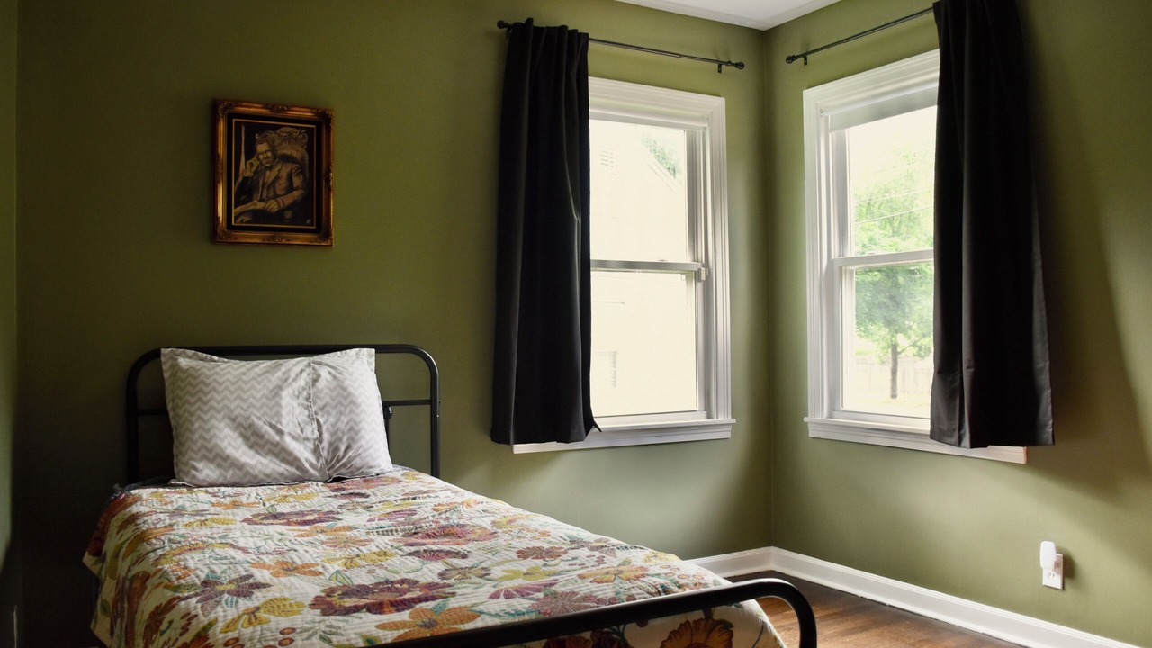 Photo of Bedroom in Tower Homes
