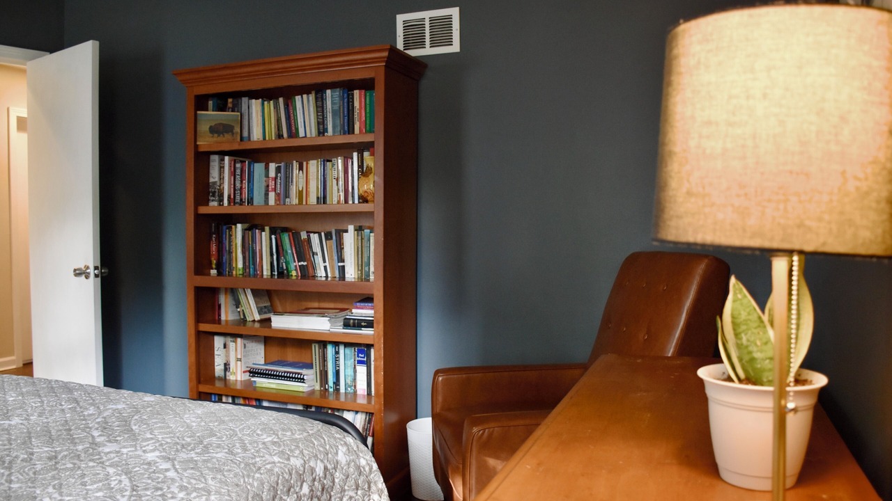 Photo of Bedroom in Tower Homes