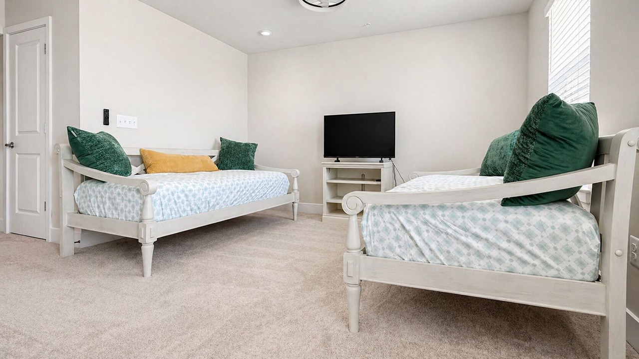 Photo of Bedroom in Caine Woods