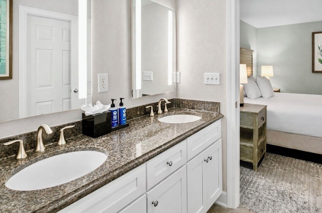 Photo of Bathroom in Ocean Drive