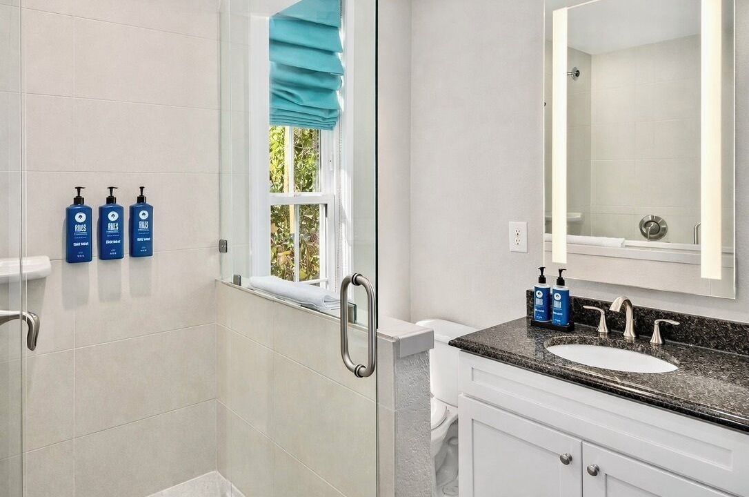 Photo of Bathroom in Ocean Drive