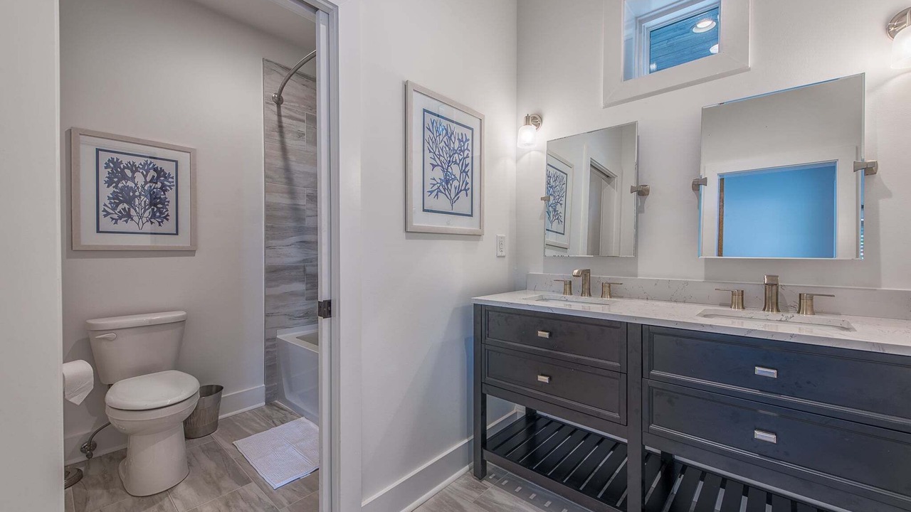 Photo of Bathroom in Lake Norman of Catawba