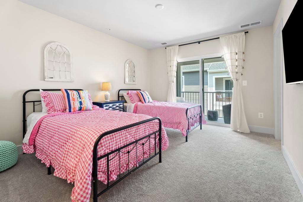 Photo of Bedroom in Caine Woods