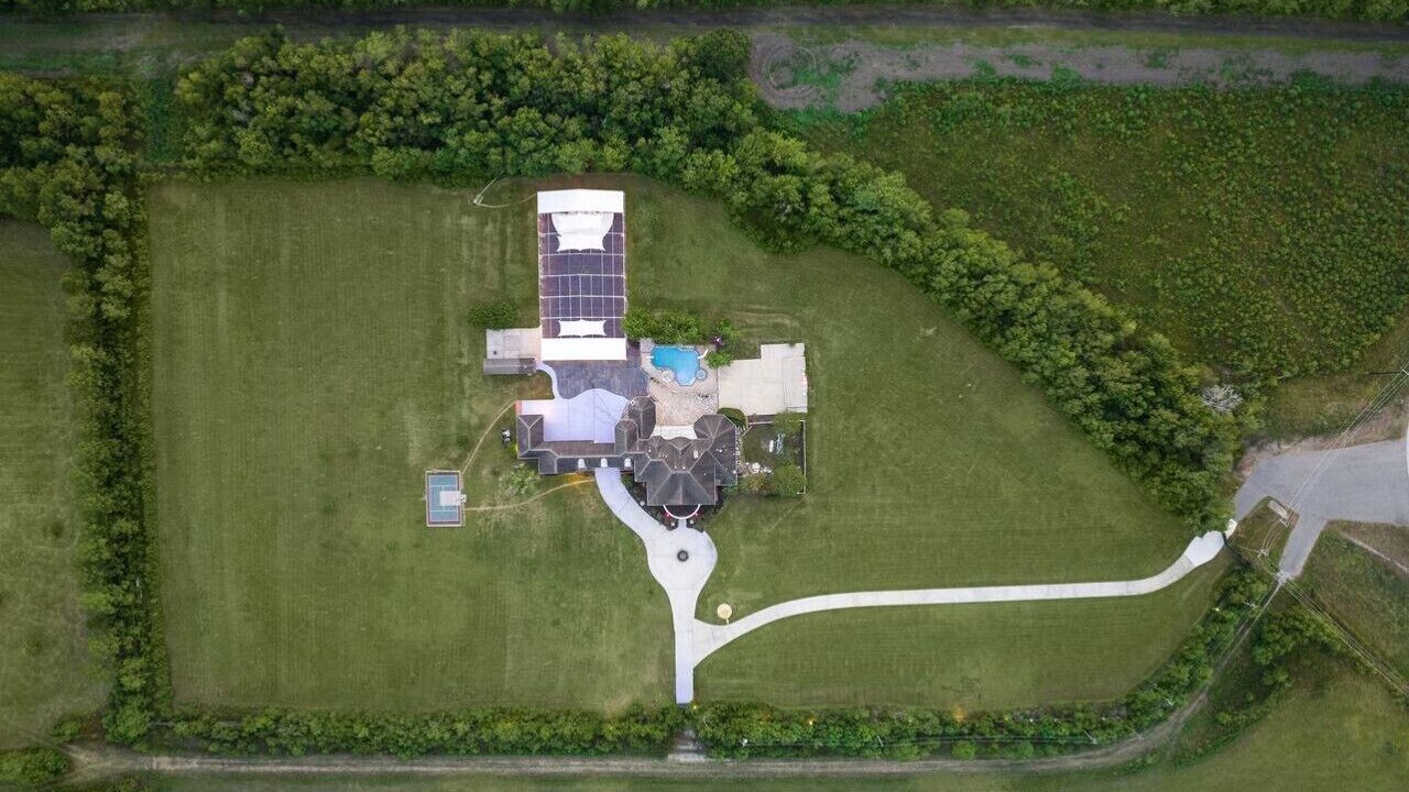 Photo of Outdoor in Dickinson