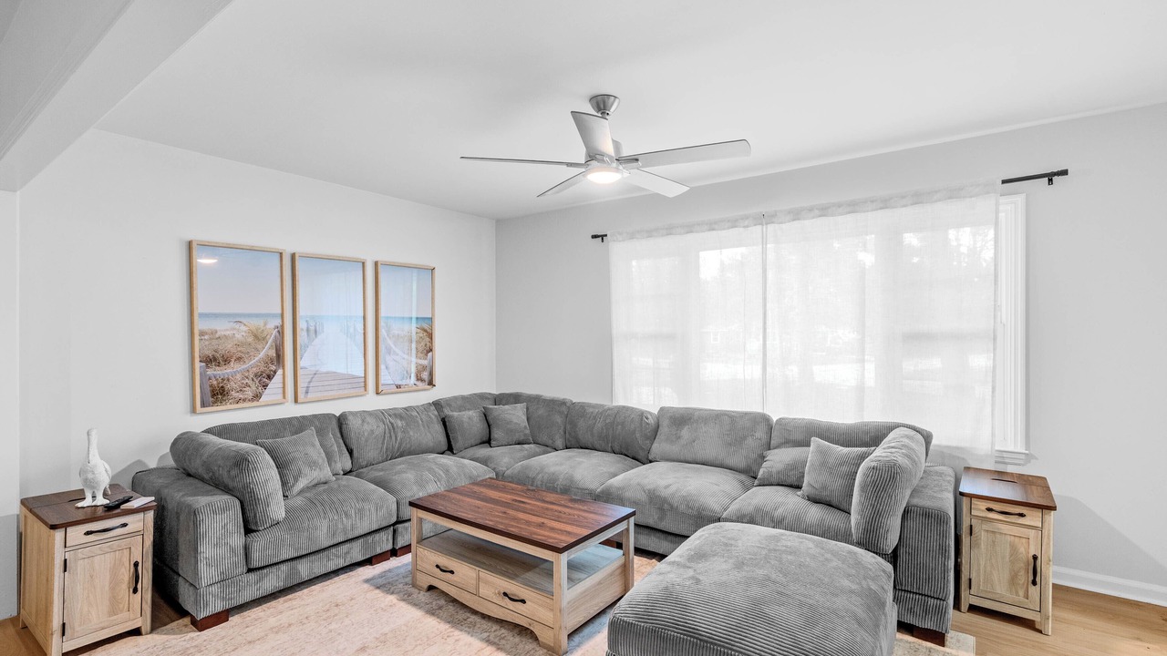 Photo of Livingroom in Mossy Oaks