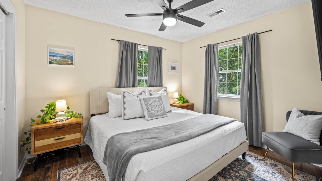 Photo of Bedroom in East End - Valley Street