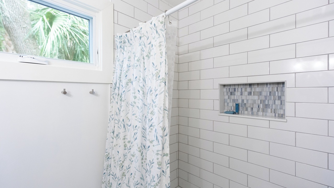 Photo of Bathroom in Tarpon Pond