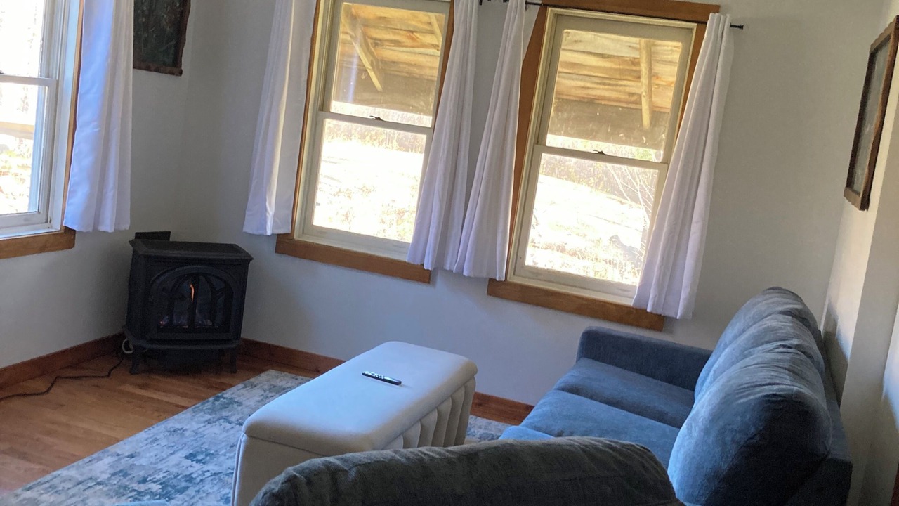 Photo of Livingroom in Royalston