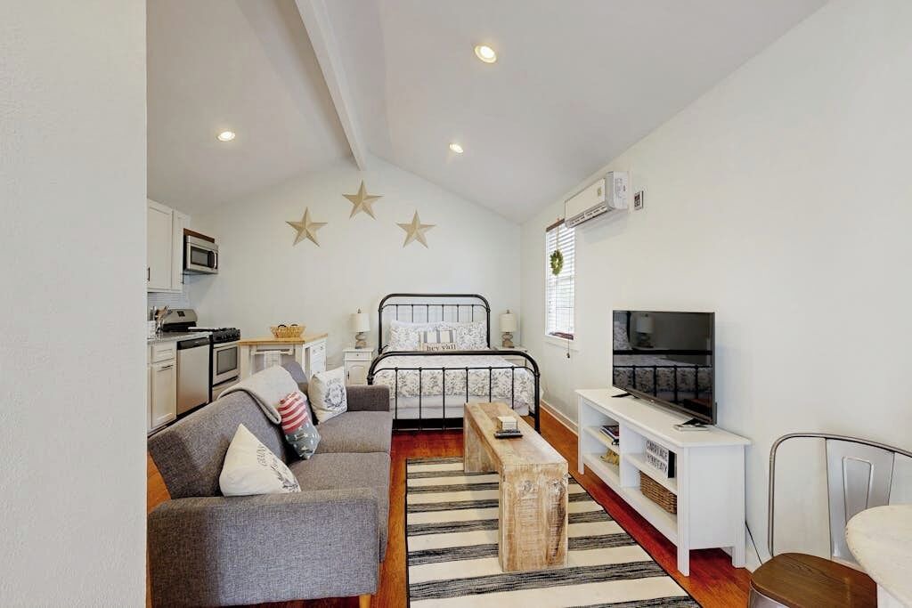 Photo of Bedroom in Hancock