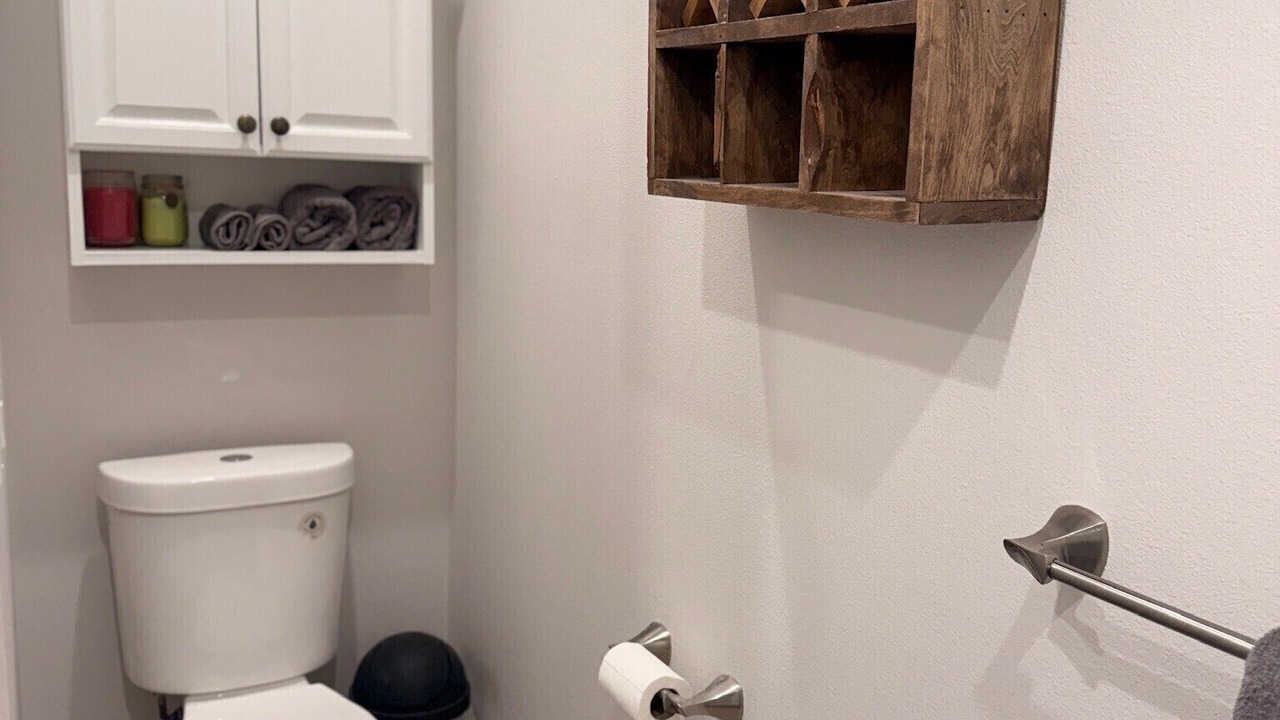 Photo of Bathroom in North Pole