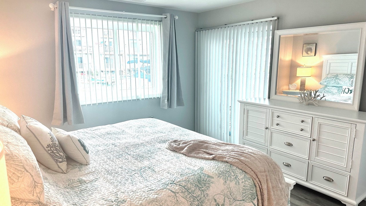 Photo of Bedroom in Heron Harbour Isle