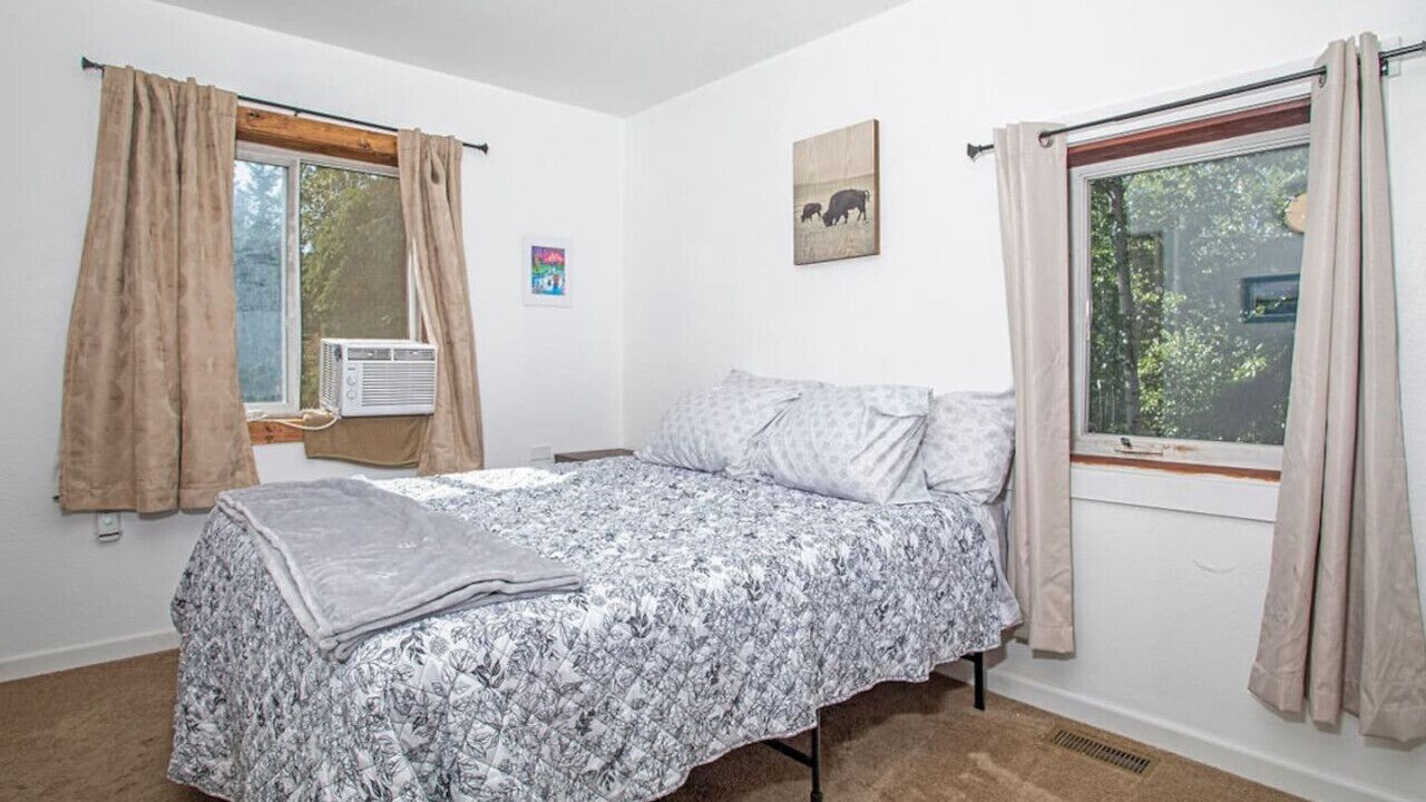 Photo of Bedroom in Badger